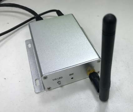 Connect the antenna to the SMA connected to the sensor monitoring gateway IOT-G010
