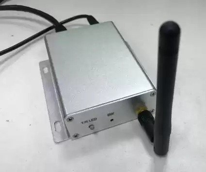 Connect the antenna to the SMA connected to the sensor monitoring gateway IOT-G010